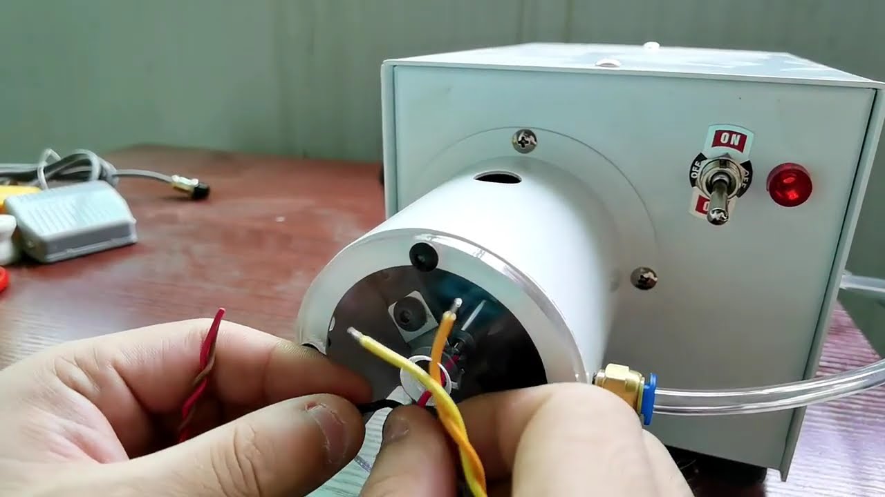 Core Wire Stripping and Twisting Machine for Different Wire Diameters, No Blade Change Needed