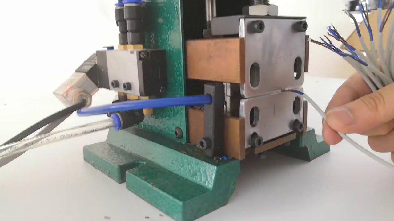 vertical Pneumatic Wire Stripping Machine 1